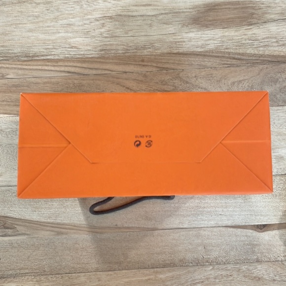 Hermes shopping bag and Brown Hermes Grosgrain Ribbon - Picture 7 of 12